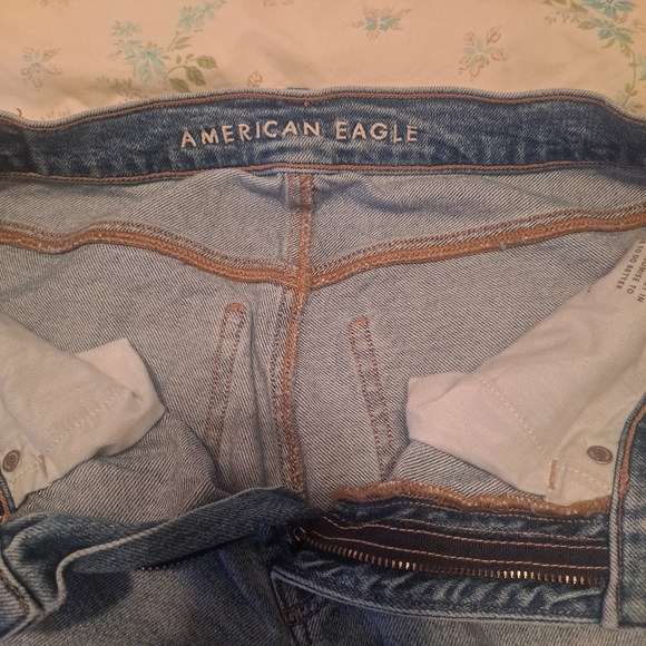 America Eagle Low Rise Baggy Jeans - Picture 7 of 10